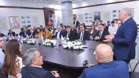 “Müasir Azərbaycan Gəncliyi və qarşıda duran vəzifələr” mövzusunda tədbir keçirilib - FOTOLAR “Müasir Azərbaycan Gəncliyi və qarşıda duran vəzifələr” mövzusunda tədbir keçirilib - FOTOLAR