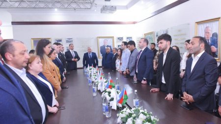 “Müasir Azərbaycan Gəncliyi və qarşıda duran vəzifələr” mövzusunda tədbir keçirilib - FOTOLAR “Müasir Azərbaycan Gəncliyi və qarşıda duran vəzifələr” mövzusunda tədbir keçirilib - FOTOLAR