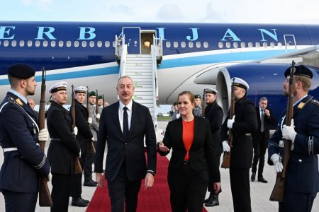 Prezident İlham Əliyev Füzuli şəhərindən Almaniyaya işgüzar səfərə gedib Prezident İlham Əliyev Füzuli şəhərindən Almaniyaya işgüzar səfərə gedib