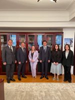 Hikmət Hacıyev BMT Baş katibinin köməkçisi ilə görüşüb