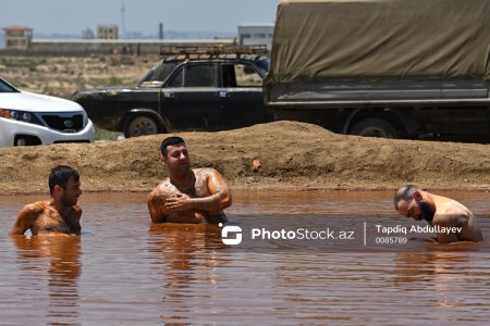 Bakıda qeyri-adi göl - İnsanlar axın edir - FOTOLAR