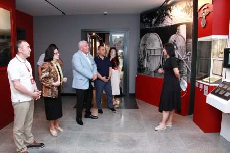 Hindistanın rəqs qrupu “İpək Yolu”nda - Fotolar