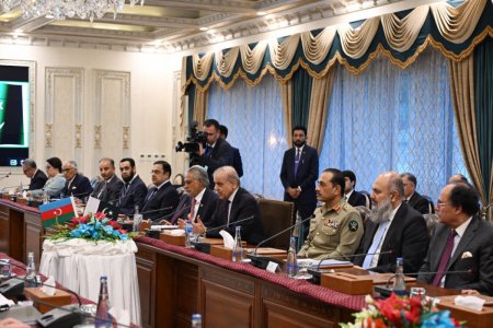 İslamabadda Prezident İlham Əliyevin Pakistan Baş naziri ilə geniş tərkibdə görüşü keçirilib - YENİLƏNİB 2 - FOTO