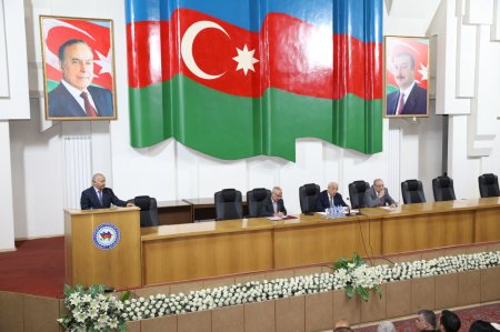 Səttar Möhbalıyev istefa verdi - FOTOLAR