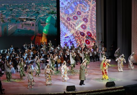 Prezidentlər ailələri ilə konsertdə iştirak etdi - Fotolar