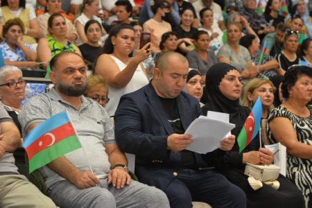 Tənzilə Rüstəmxanlının qələbə görüşü: Böyük izdiham - FOTOLAR Tənzilə Rüstəmxanlının qələbə görüşü: Böyük izdiham - FOTOLAR