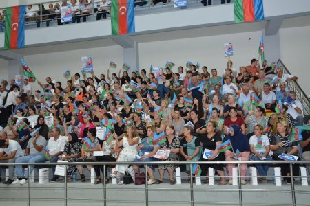 Tənzilə Rüstəmxanlının qələbə görüşü: Böyük izdiham - FOTOLAR Tənzilə Rüstəmxanlının qələbə görüşü: Böyük izdiham - FOTOLAR
