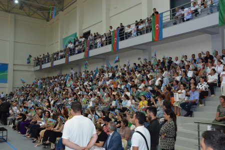 Tənzilə Rüstəmxanlının qələbə görüşü: Böyük izdiham - FOTOLAR Tənzilə Rüstəmxanlının qələbə görüşü: Böyük izdiham - FOTOLAR
