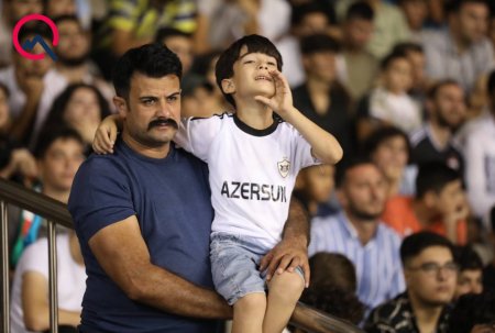 Udsa da, uduzsa da “Qarabağ” deyirik! - Fotolar Udsa da, uduzsa da “Qarabağ” deyirik! - Fotolar