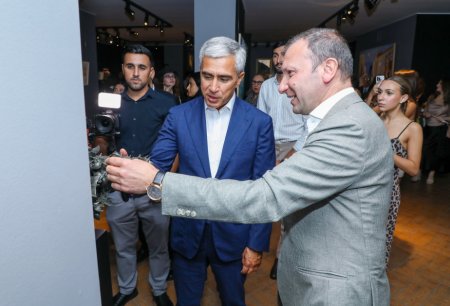Bakıda Bəhreyn rəssamlarının əsərlərindən ibarət sərgi açılıb - FOTOLAR
