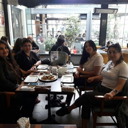 BİR ÖMÜRDƏ NEÇƏ ÖMÜR YAŞAMAQ  İSTƏYƏN İNSAN - FOTOLAR