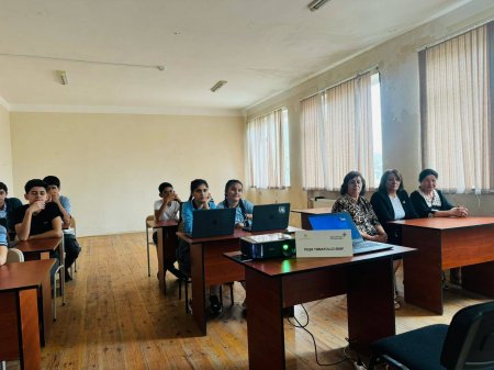 Bərdədə “Peşə təmayüllü siniflərin təşkili” layihəsi çərçivəsində növbəti tədbir keçirilib - FOTOLAR