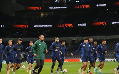 “Qarabağ” Londonda məşqə çıxdı - Fotolar