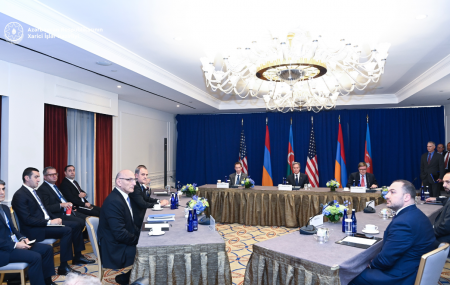 Üçtərəfli görüşün detalları - Yenilənib+Fotolar