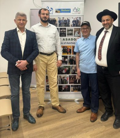 Azərbaycanlı rejissorun filmləri İsraildə nümayiş olunub - FOTO Azərbaycanlı rejissorun filmləri İsraildə nümayiş olunub - FOTO