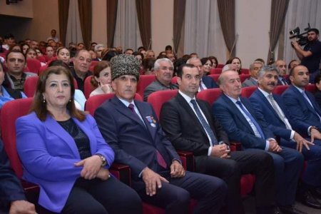 Əməkdar mədəniyyət işçisi Aşıq Ağamurad Şirvanlının 60 illik yubileyi qeyd olunub - FOTOLAR