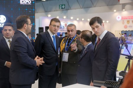 Müdafiə Nazirliyinin rəhbərliyi “SAHA EXPO 2024” sərgisinin açılış mərasimində iştirak edib - FOTO