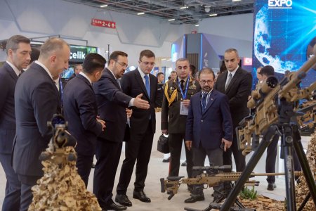 Müdafiə Nazirliyinin rəhbərliyi “SAHA EXPO 2024” sərgisinin açılış mərasimində iştirak edib - FOTO