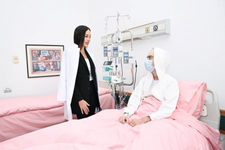 Birinci vitse-prezident Mehriban Əliyeva Talassemiya Mərkəzində olub - FOTO
