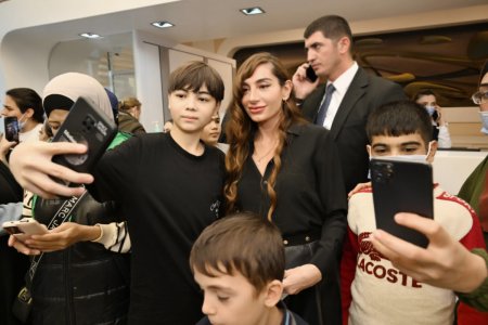 Birinci vitse-prezident Mehriban Əliyeva Talassemiya Mərkəzində olub - FOTO