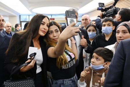 Birinci vitse-prezident Mehriban Əliyeva Talassemiya Mərkəzində olub - FOTO