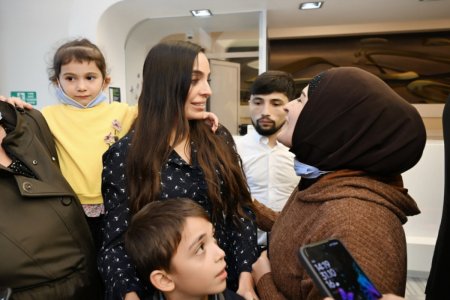 Birinci vitse-prezident Mehriban Əliyeva Talassemiya Mərkəzində olub - FOTO