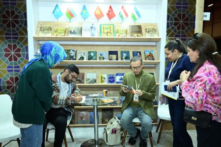 Azərbaycan ədəbiyyatının İstanbulda geniş təbliği müxtəlif tədbirlərlə davam etdirilir - FOTOLAR