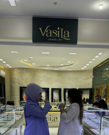 Əminə Ərdoğan Vəsilənin mağazasında - FOTO Əminə Ərdoğan Vəsilənin mağazasında - FOTO