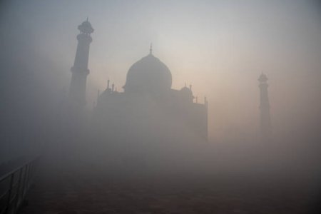 Tac-Mahal belə görünmür... - Fotolar Tac-Mahal belə görünmür... - Fotolar