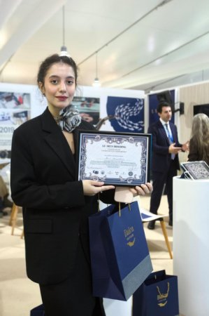 Leyla Əliyeva Yaşıl Zonada balıq körpələrinin suya buraxılışında iştirak edib - FOTO