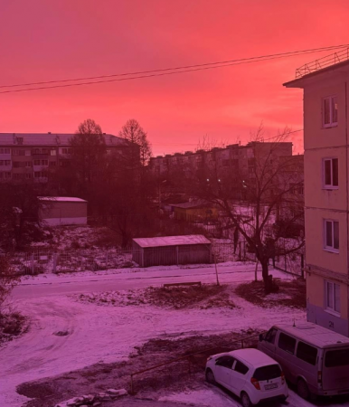Rusiyada şəhər çəhrayı rəngə boyandı - Fotolar
