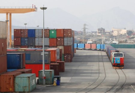 Azərbaycandan dəmiryolu ilə ilk ixrac qatarı Çinə yola salınıb - FOTOLAR