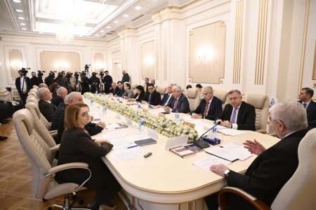 Azərbaycanda növbəti bələdiyyə seçkiləri təyin edilib - FOTO