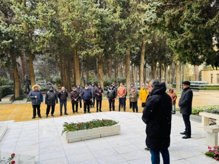 Rəşid Behbudovun xatirəsi yad edilib - FOTO Rəşid Behbudovun xatirəsi yad edilib - FOTO