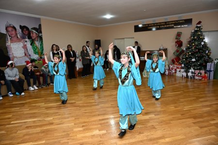 Bakı Media Mərkəzinin rəhbəri Arzu Əliyeva 2 saylı Uşaq evi sosial xidmət müəssisəsində uşaqları ziyarət edib - FOTOLAR