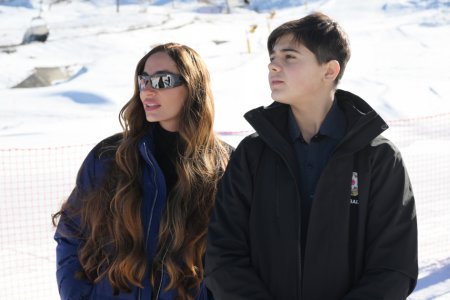 Prezident İlham Əliyev Şahdağ Turizm Kompleksində yerləşən “Lakeside” hotelində aparılmış işlərlə və “Xizək klubu” binasının tikintisi ilə tanış olub YENİLƏNİB-2 - FOTOLAR