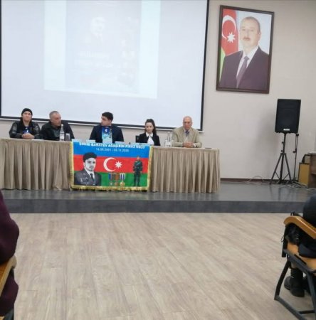 "Açılmamış solan gülüm"kitabın təqdimatı oldu - FOTOLAR