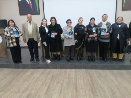 "Açılmamış solan gülüm"kitabın təqdimatı oldu - FOTOLAR