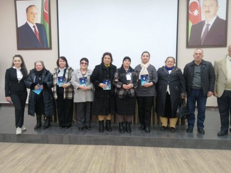 "Açılmamış solan gülüm"kitabın təqdimatı oldu - FOTOLAR
