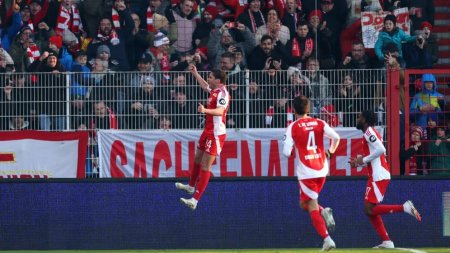 Bundesliqa: “Verder Bremen” doğma meydanda “Auqsburq”a uduzub