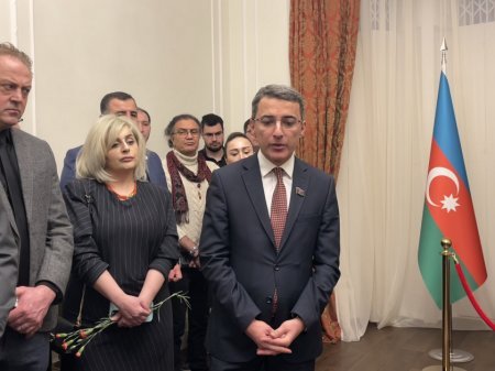 20 Yanvar faciəsinin 35-ci ildönümü Londonda anılıb- FOTOLAR