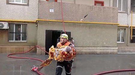 FHN: Xırdalanda çoxmərtəbəli yaşayış binasındakı yanğın söndürülüb - FOTO FHN: Xırdalanda çoxmərtəbəli yaşayış binasındakı yanğın söndürülüb - FOTO