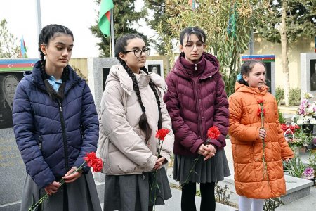 Şəhid hərbi pilot Əbu Bəkr İsmayılovun xatirəsi yad edilib - FOTOLAR