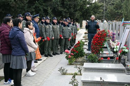 Şəhid hərbi pilot Əbu Bəkr İsmayılovun xatirəsi yad edilib - FOTOLAR