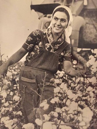ARZU YAQUB qızı : Öndərin canlı əsəri - FOTO ARZU YAQUB qızı : Öndərin canlı əsəri - FOTO