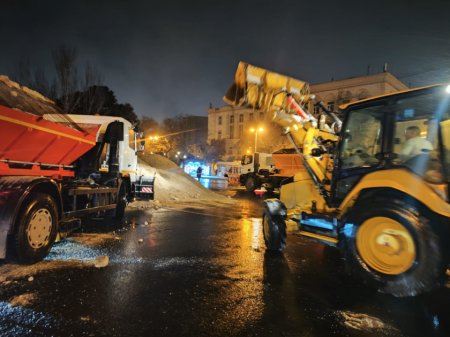 Bakıda kommunal strukturlar gücləndirilmiş rejimdə işləyir Bakıda kommunal strukturlar gücləndirilmiş rejimdə işləyir