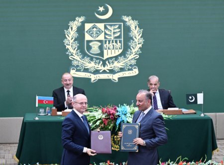 Azərbaycan-Pakistan qardaşlıq münasibətlərinə baxış