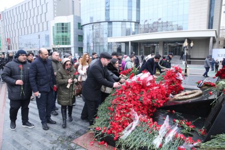 BANM kollektivi Xocalı soyqırımı qurbanlarının xatirəsini yad edib - FOTOLAR