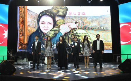 Arzu Əliyeva şəhid anaları ilə birgə iftar məclisində iştirak edib - FOTOLAR Arzu Əliyeva şəhid anaları ilə birgə iftar məclisində iştirak edib - FOTOLAR