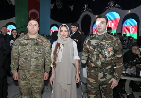 Arzu Əliyeva şəhid anaları ilə birgə iftar məclisində iştirak edib - FOTOLAR Arzu Əliyeva şəhid anaları ilə birgə iftar məclisində iştirak edib - FOTOLAR